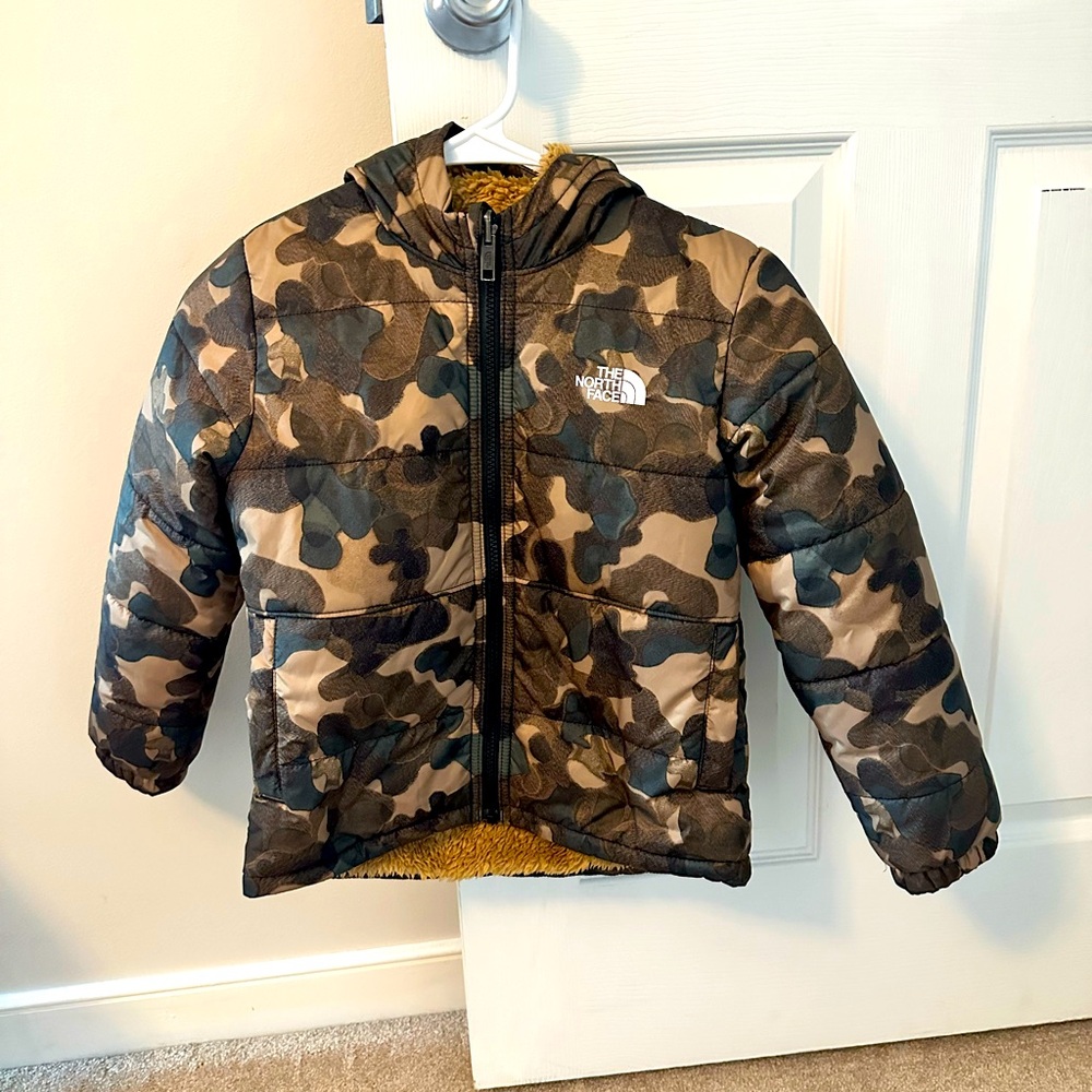 Kids north face reversible coat